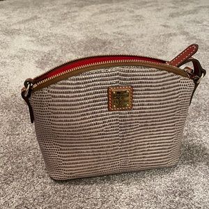 Dooney & Bourke Pebble Grain Suki Crossbody